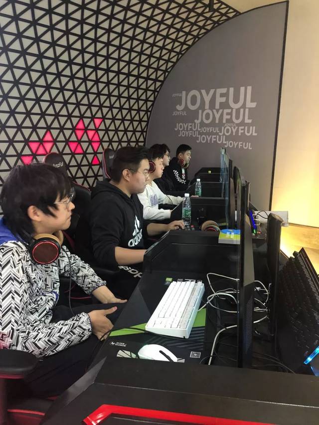 史和强大实 史和强大实