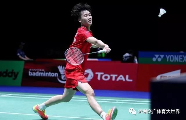 为红蓝交替 为红蓝交替