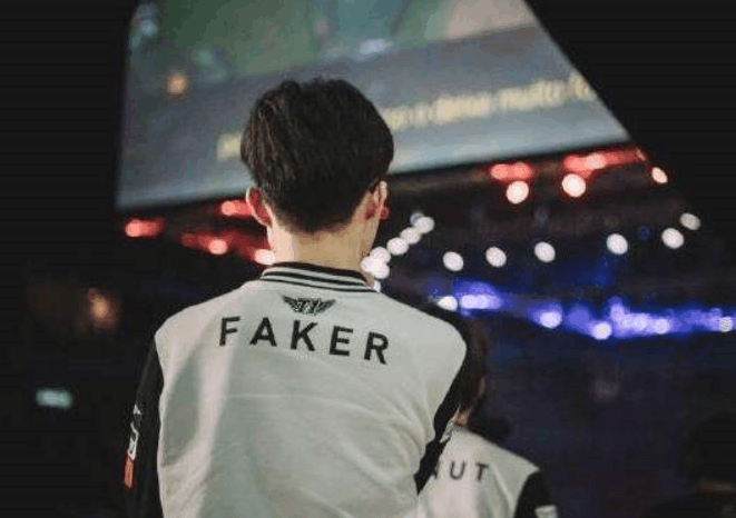 肋部直塞触 肋部直塞触